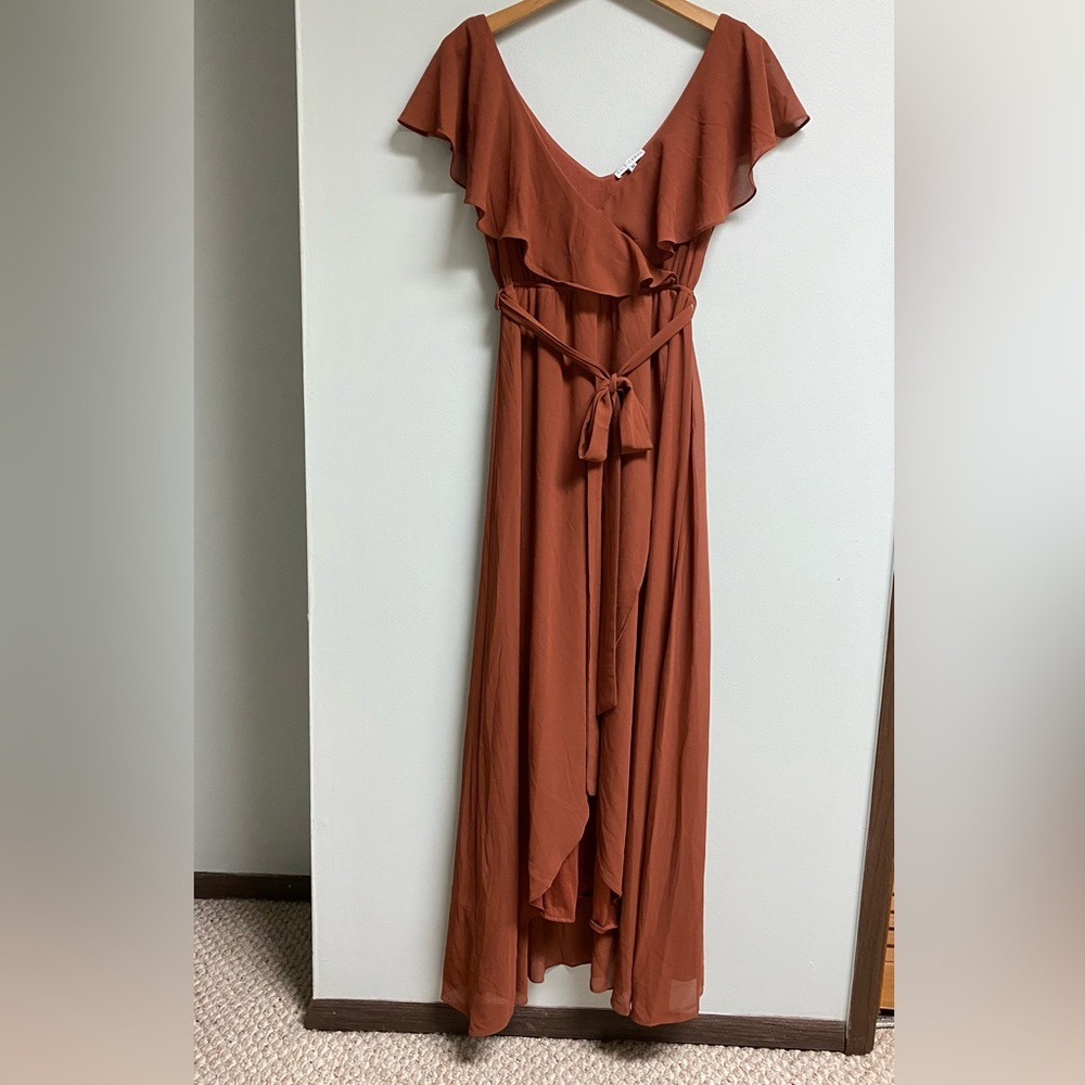 Women's Rust Ruffle V-Neck Maxi Dress